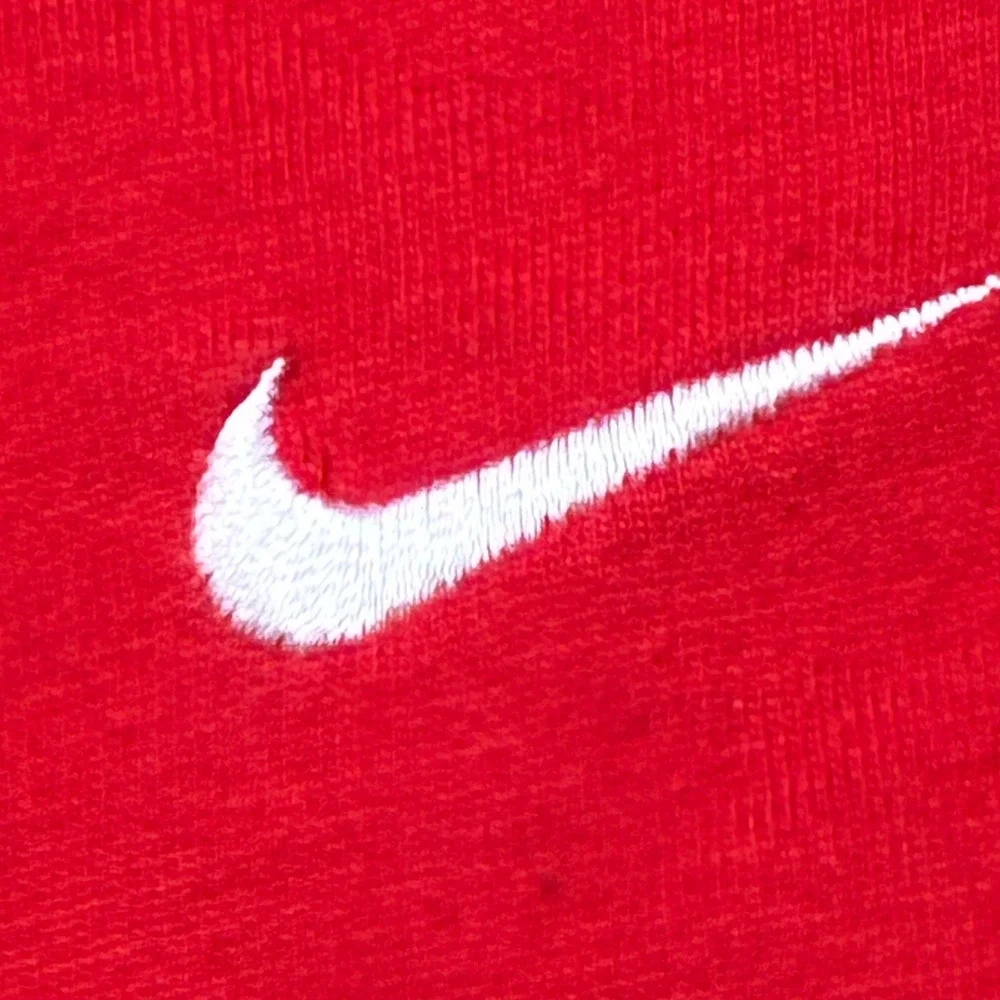 Vintage Nike Red Mini Swoosh T-Shirt Men's 90s Y2K Embroidered Logo Tee
